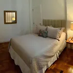 Leblon - Recem-Reformado Com Vista Mar.