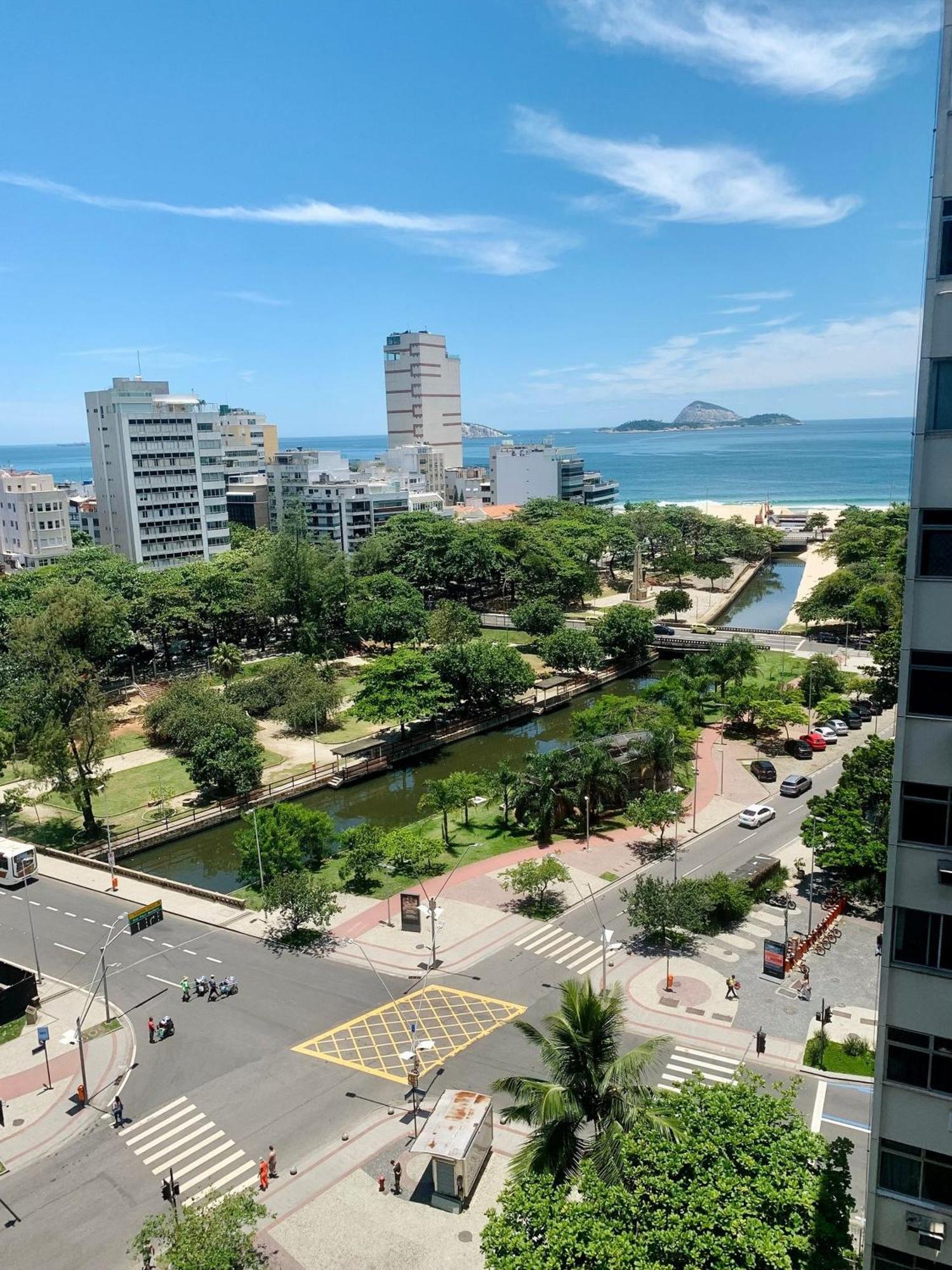 Leblon - Recem-reformado Com Vista Mar. * Rio de Janeiro
